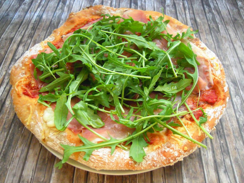 Pizza Prosciutto Rucola Italian Food Passionspoon Recipes 