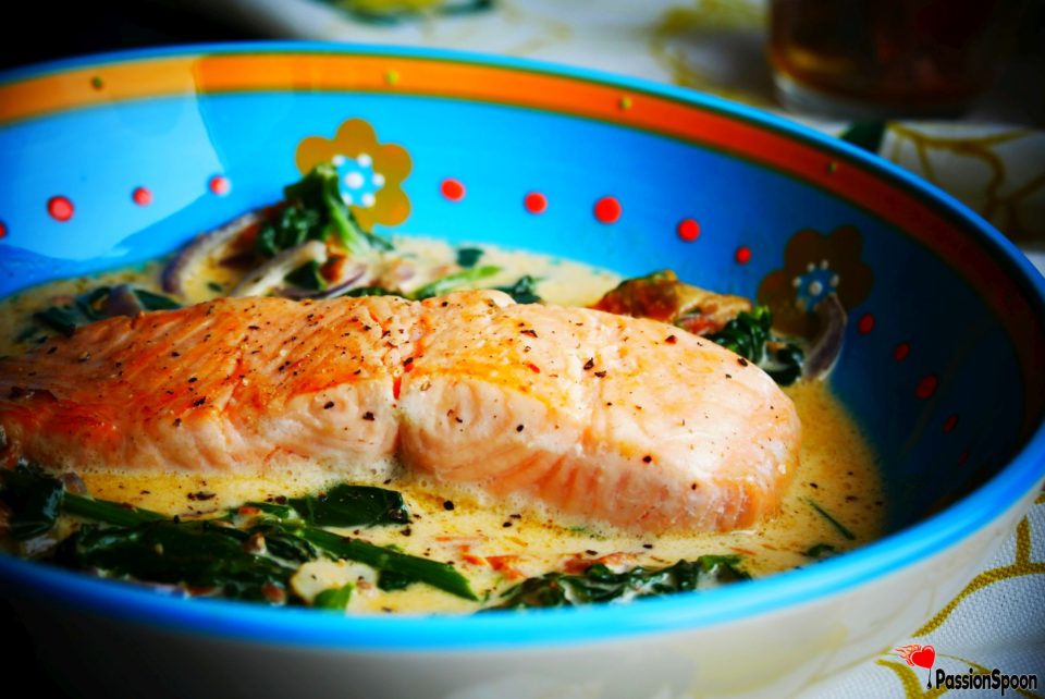 Creamy Tuscan Salmon ; Ready In Less Than 30 Min - PassionSpoon ...