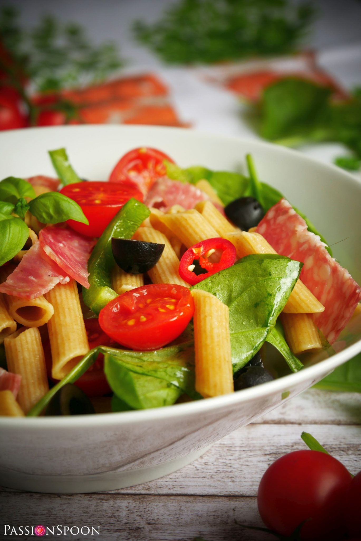 Healthy pasta salad; ready in less than 15 min - PassionSpoon