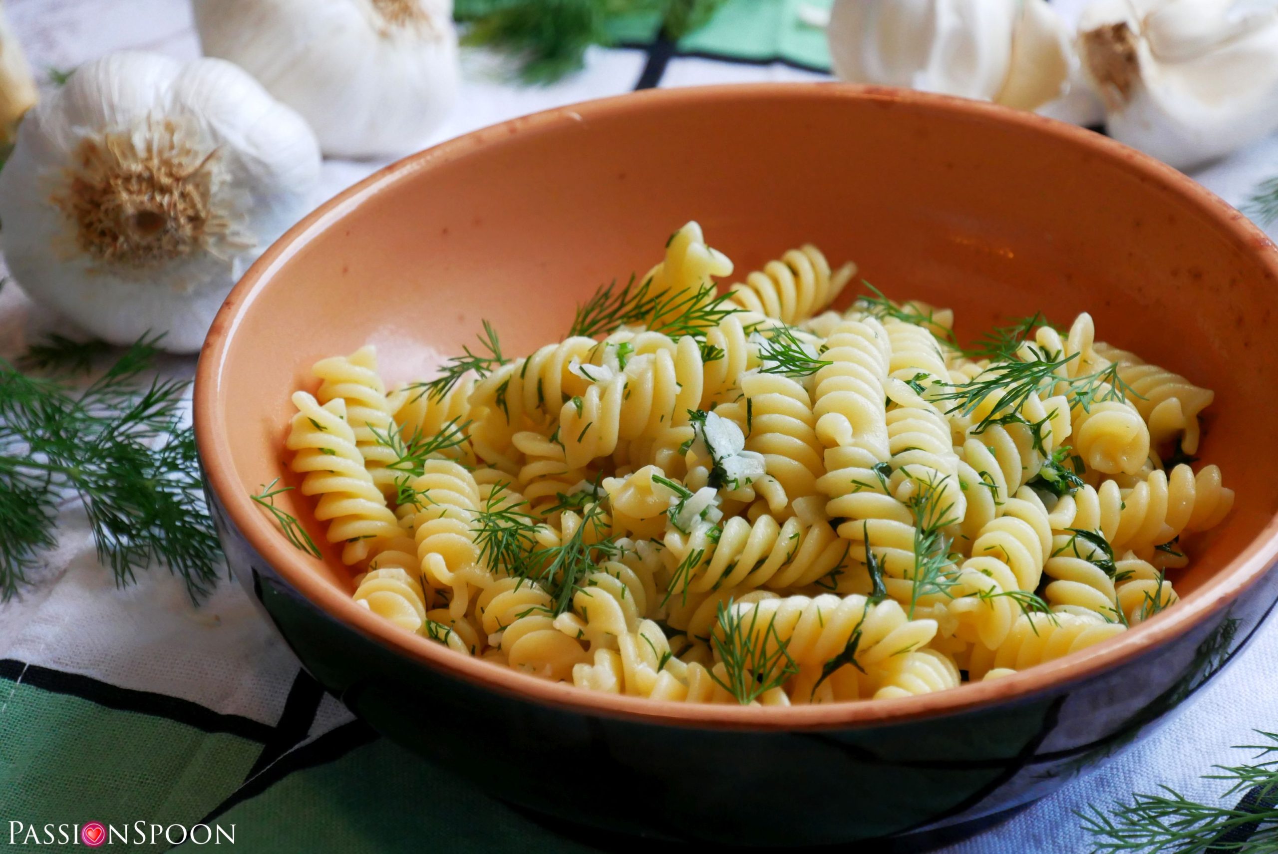 Garlic-dill weed pasta - PassionSpoon