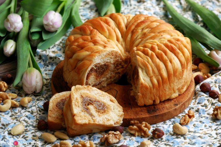 Walnut braided wool roll bread - PassionSpoon